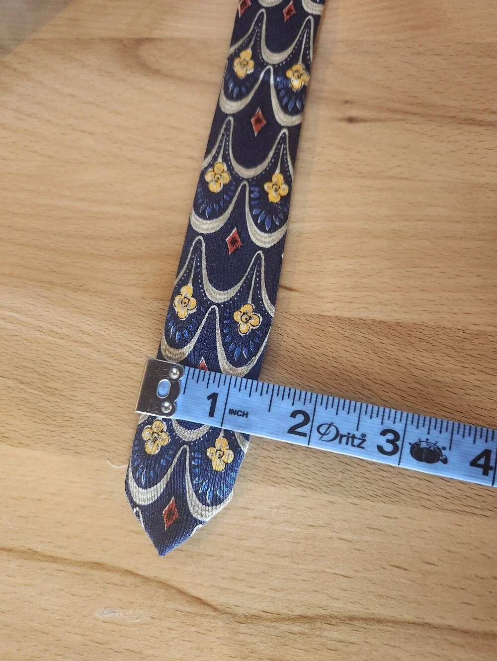 Vintage Lands End Silk Tie Navy Paisley Foulard Preppy Classic Made in USA